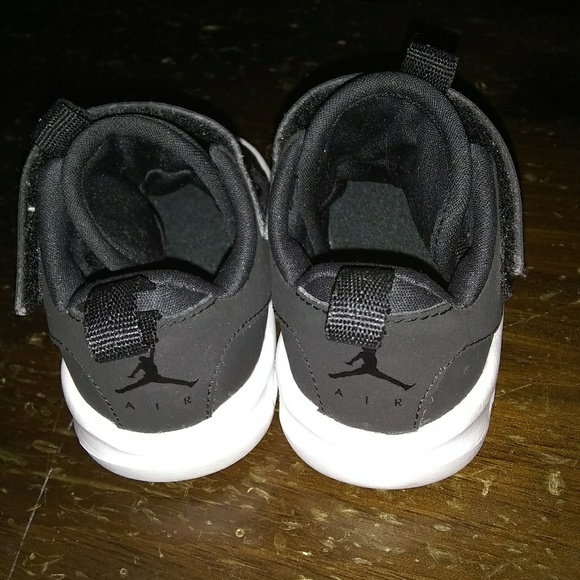 Jordan First Class - Picture 3 of 5